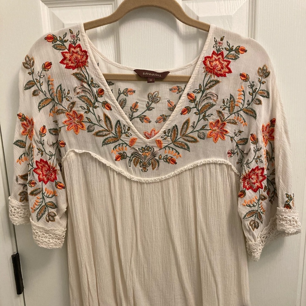 Anthropologie Ranna Gill embroidered blouse